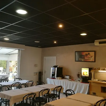 Adonis Arc Aix Hotel