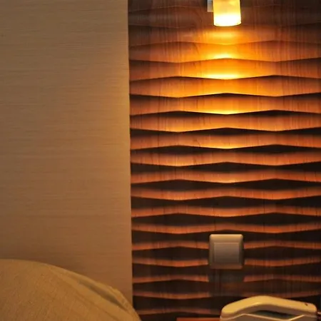 Hotel Adonis Arc Aix